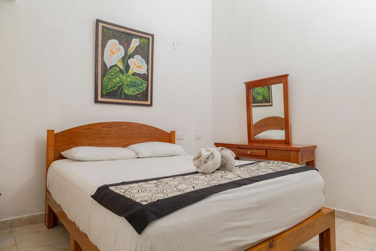 Hotel Las Palmas Cancun Centro المظهر الخارجي الصورة