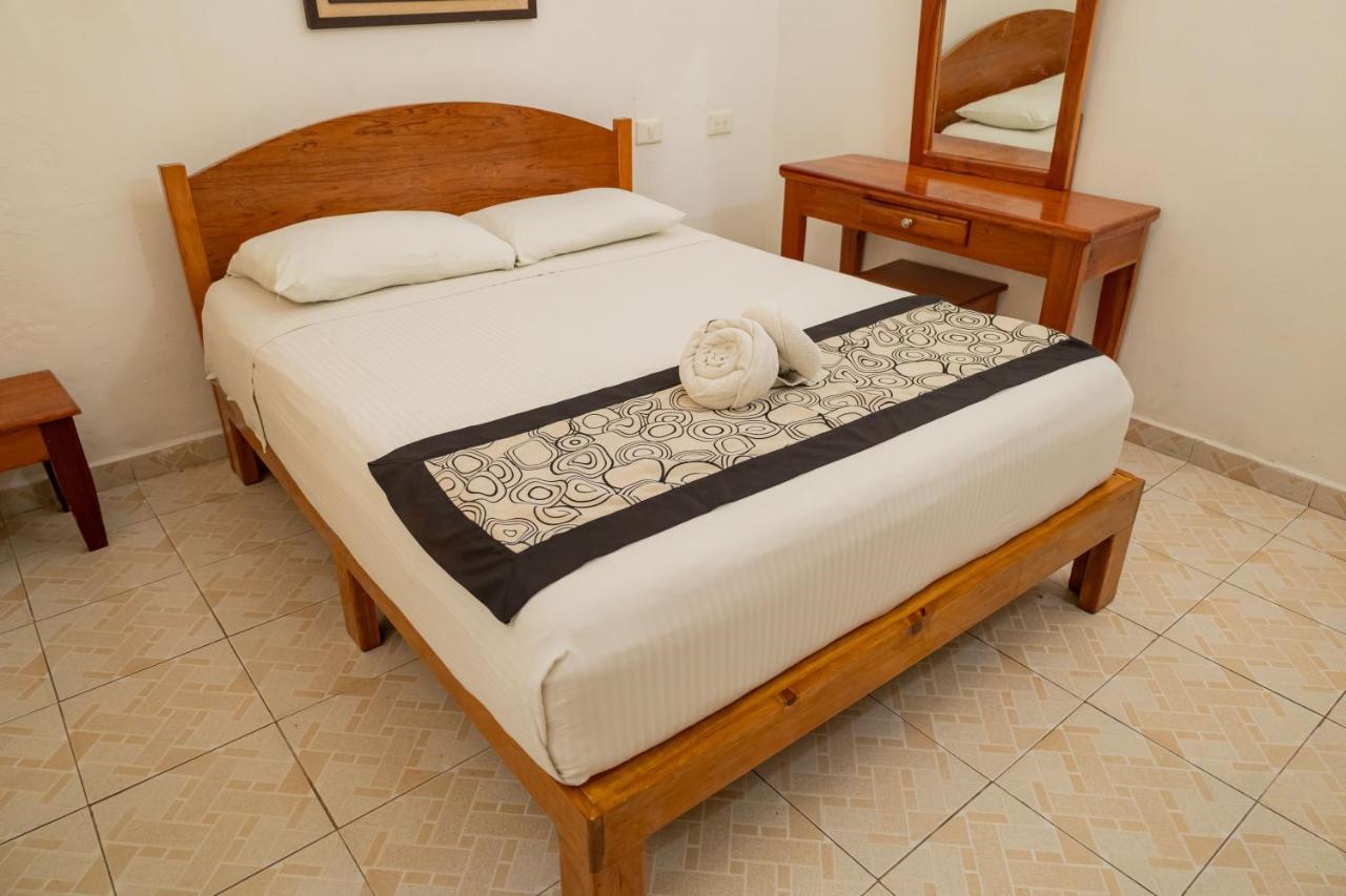 Hotel Las Palmas Cancun Centro المظهر الخارجي الصورة